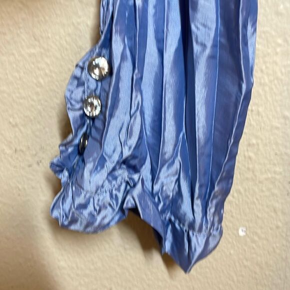 Periwinkle Blouse Glass look faceted buttons, crinkle, taffeta look Small - Picture 5 of 13